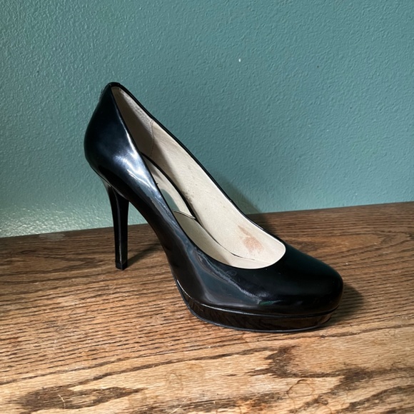 MICHAEL Michael Kors Black Patent Pumps   4" High Heel   Size 8.5 - Picture 7 of 10
